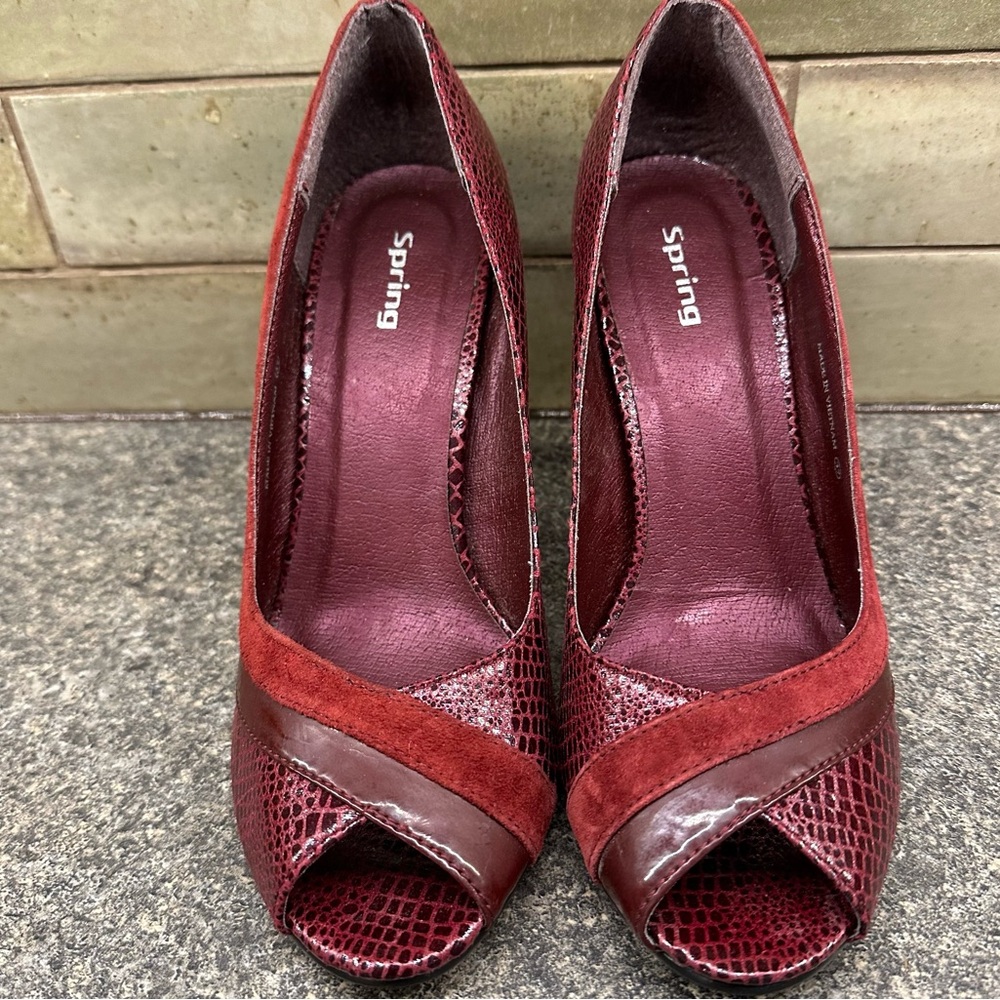 Women's Red Mixed-Material Peep-Toe High Heel Pump - Picture 11 of 14